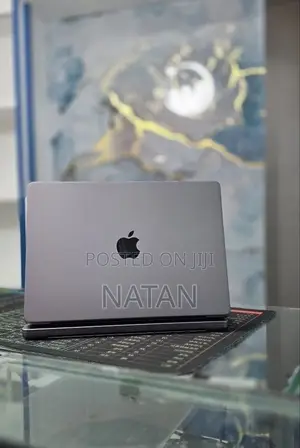 New Laptop Apple MacBook Pro 2021 M1 32GB Apple M1 Pro SSD 512GB