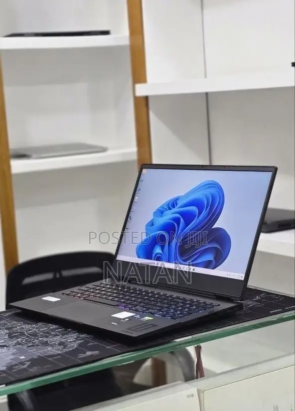 New Laptop HP Omen 16 16GB Intel Core i7 SSD 512GB
