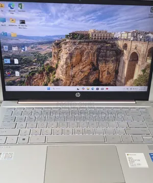 New Laptop HP Pavilion 14 16GB Intel Core i5 SSD 512GB