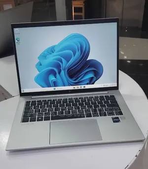 New Laptop HP EliteBook 840 G10 16GB Intel Core i7 SSD 512GB
