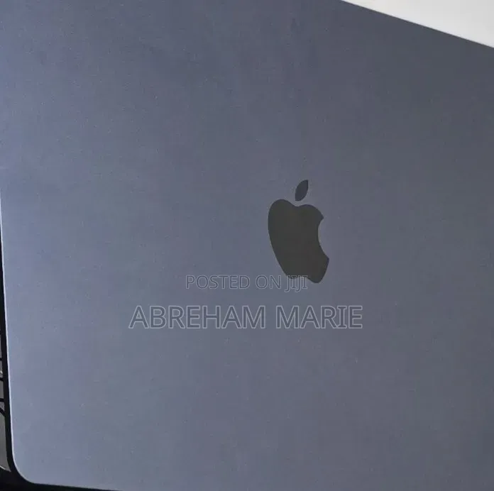 New Laptop Apple MacBook Air 2025 M4 16GB Apple M4 SSD 256GB