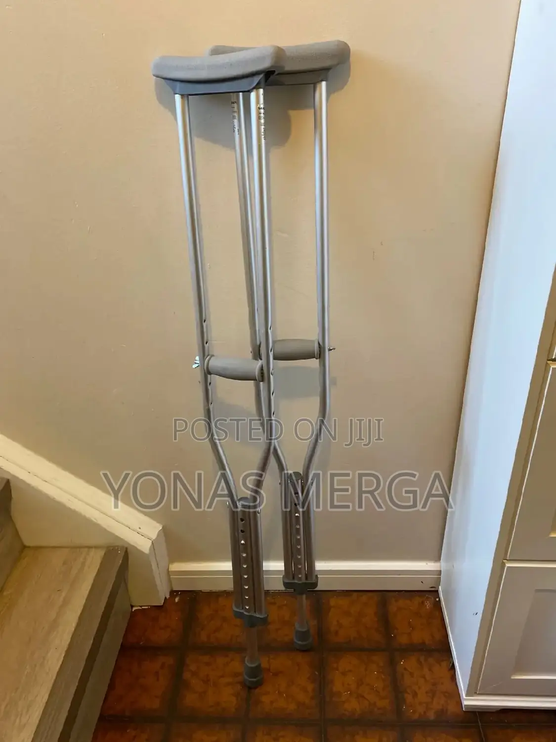 Crutches=ክራንች-Durable Aluminium –High Grade Tensile Extruded Aluminium