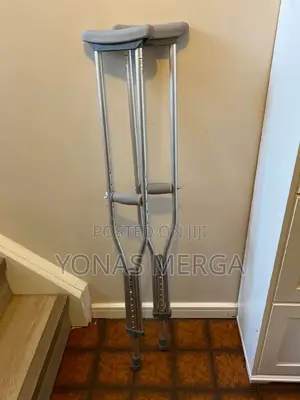 Crutches=ክራንች-Durable Aluminium –High Grade Tensile Extruded Aluminium