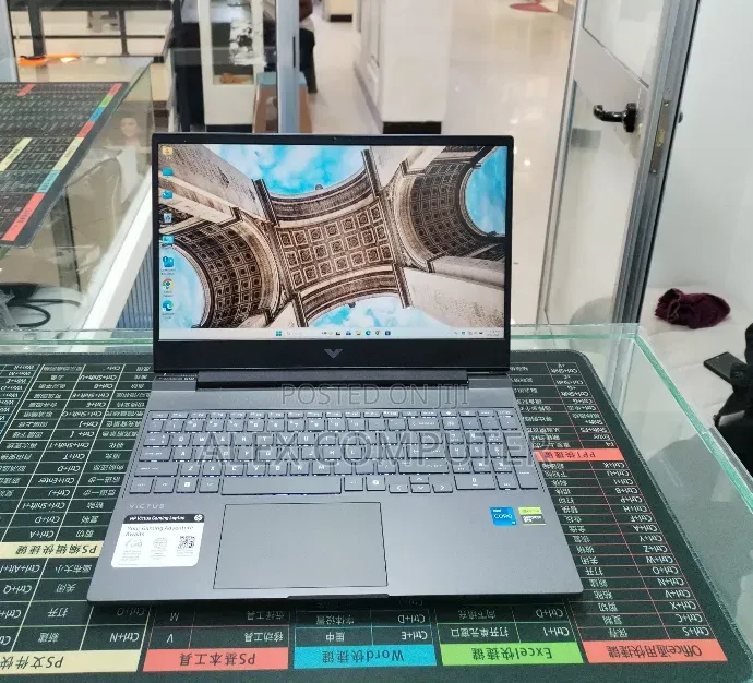 New Laptop HP Victus 15 16GB Intel Core i5 SSD 512GB