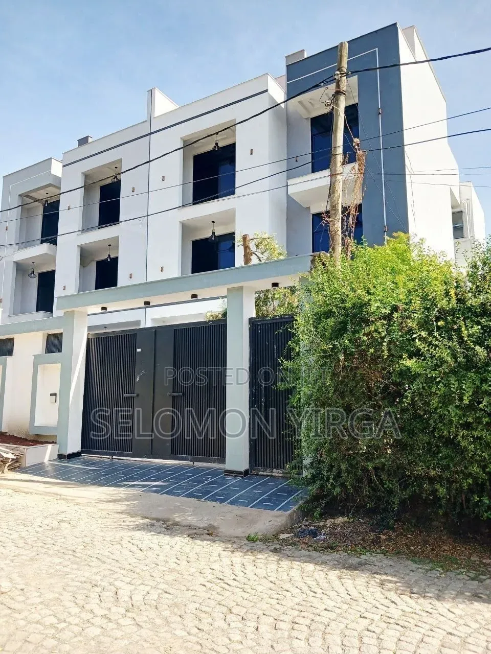 7bdrm House in Adis Ababa, Bole for sale