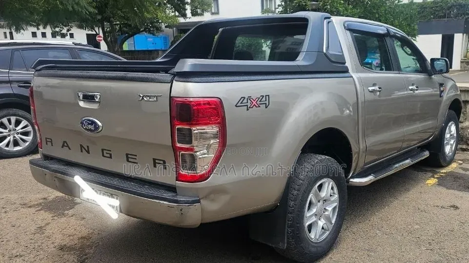 Ford Ranger 2015 Purple