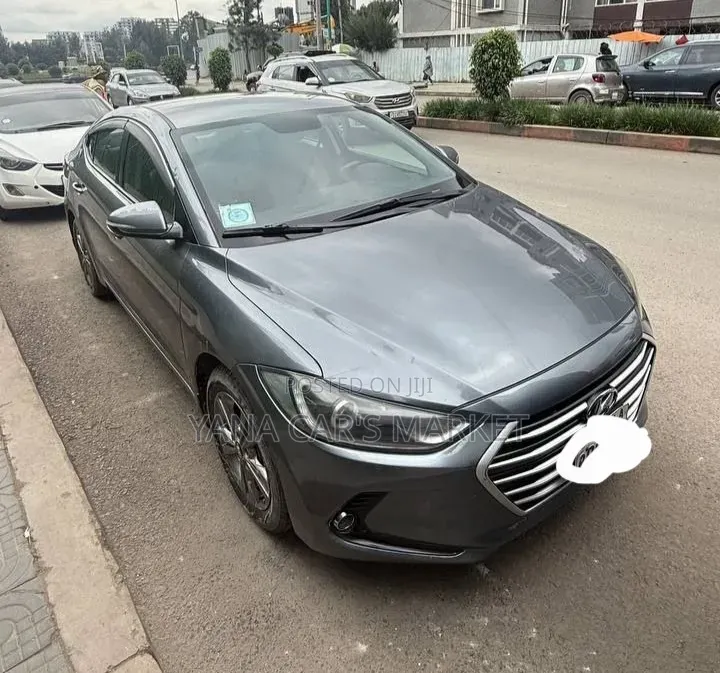 Hyundai Elantra 2016 Black