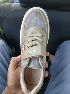 Mens' Shoe
