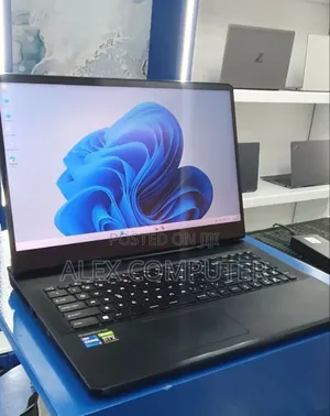 New Laptop MSI GP75 Leopard 16GB Intel Core i7 SSD 1T