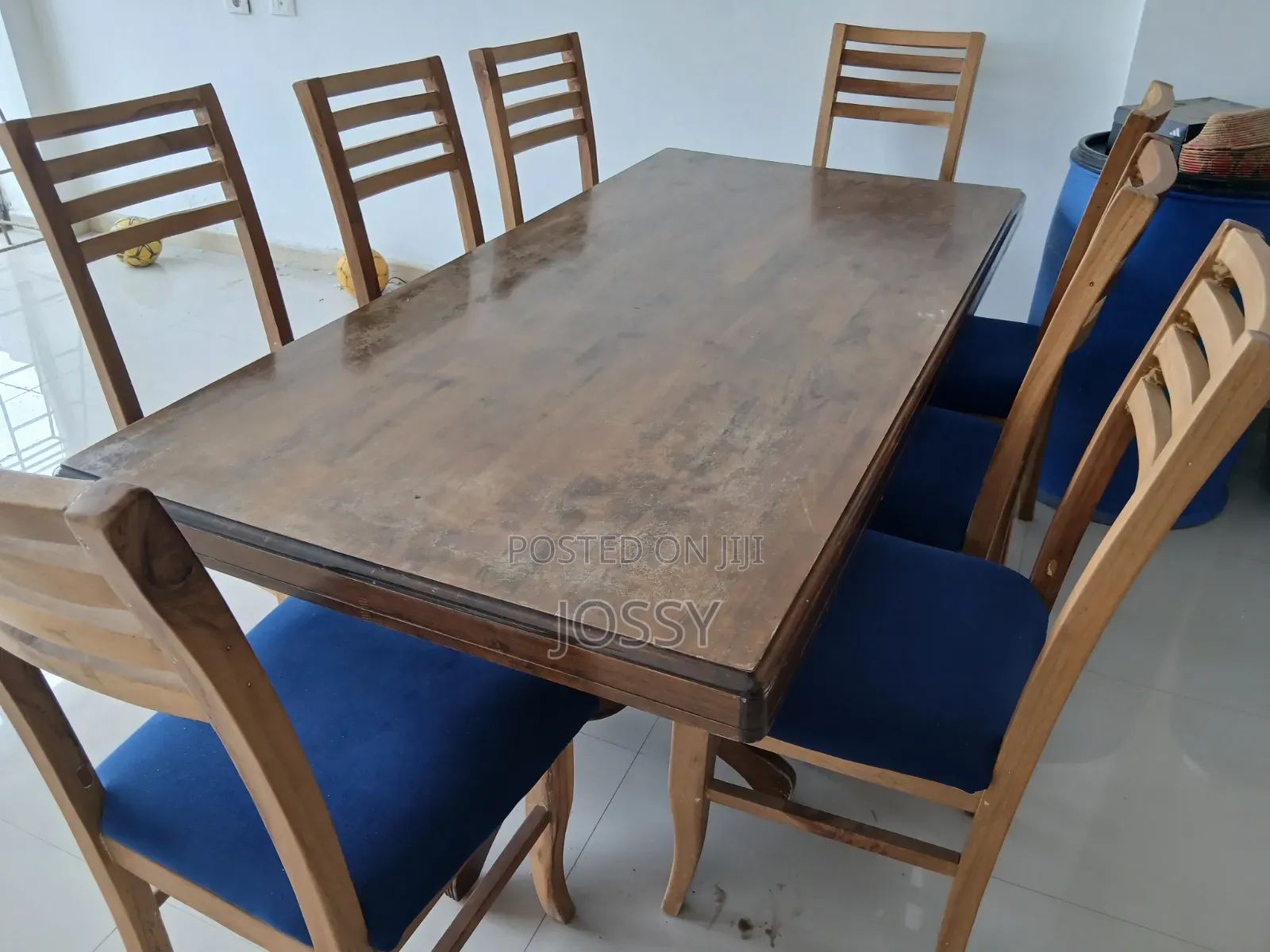 Dinning Table With 8 Chairs
