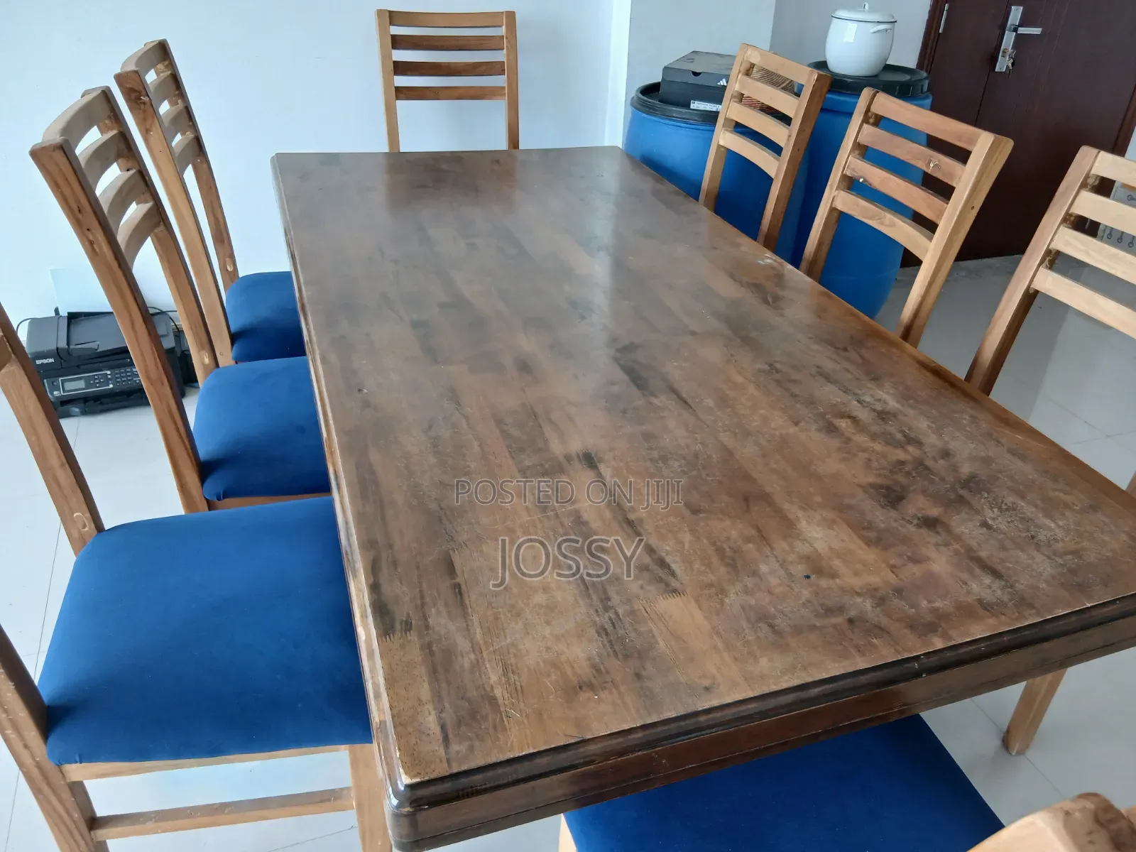 Dinning Table With 8 Chairs