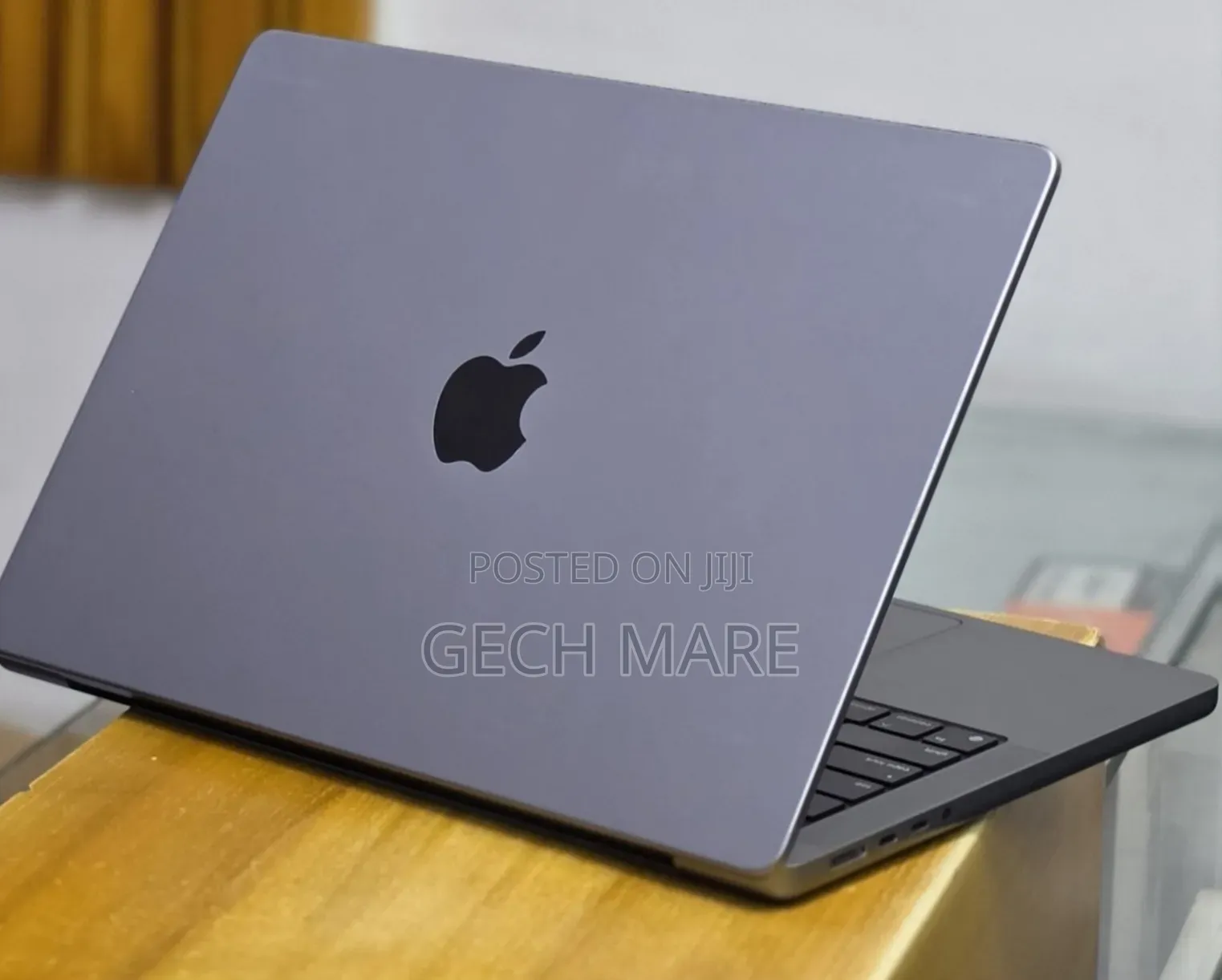 New Laptop Apple MacBook Pro 2021 M1 32GB Apple M1 SSD 512GB