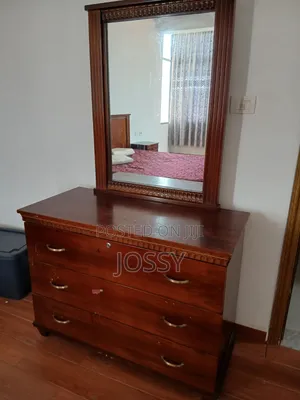 King Size Bed With Mattress
& Dressing Table