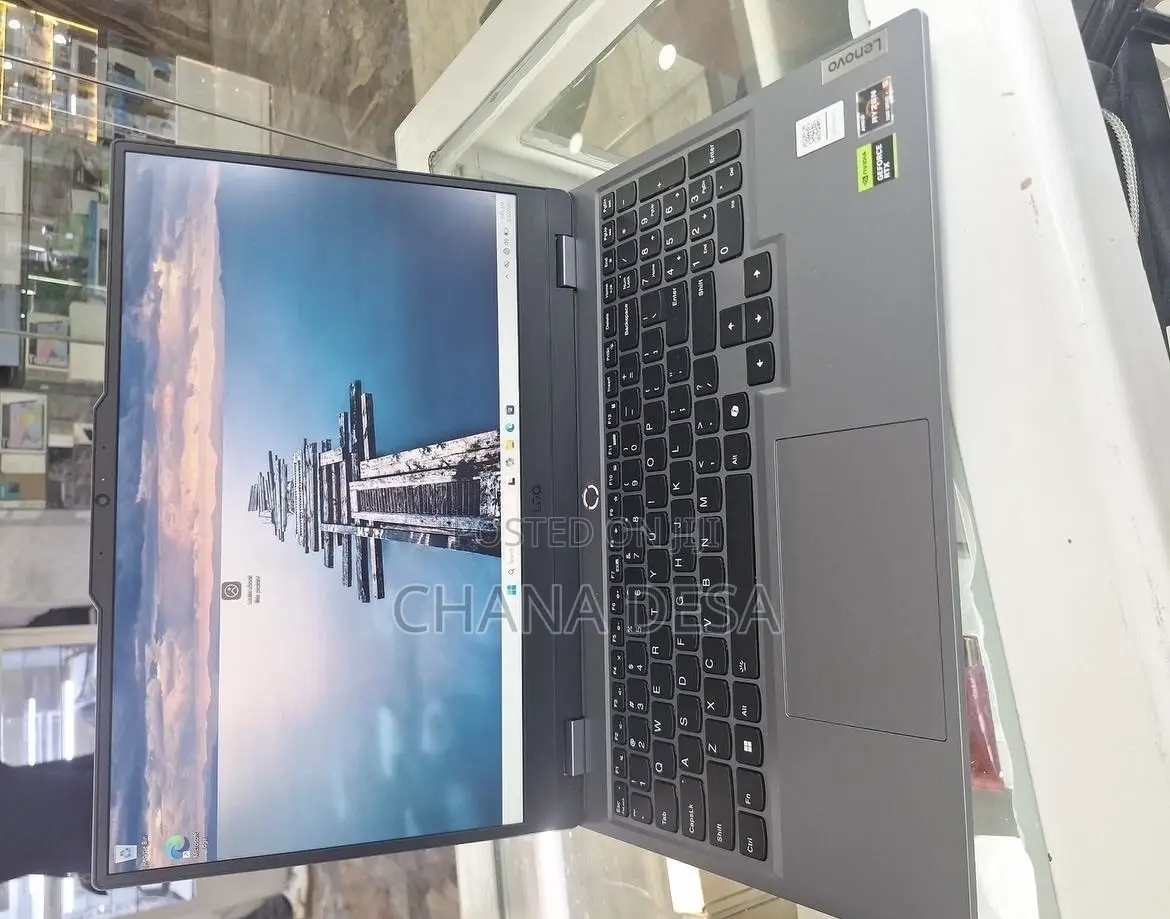 New Laptop Lenovo 16GB AMD Ryzen 5 SSD 512GB