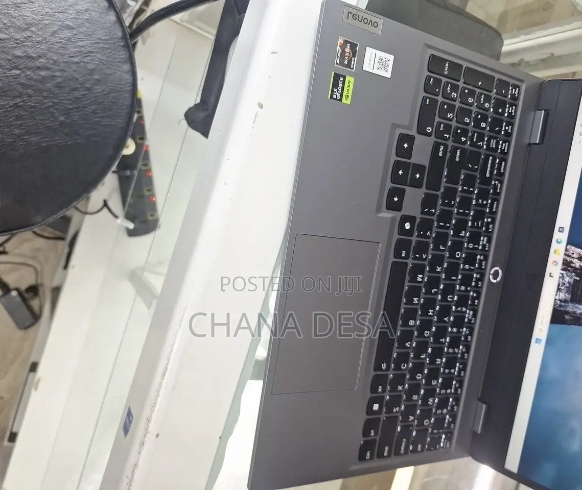 New Laptop Lenovo 16GB AMD Ryzen 5 SSD 512GB