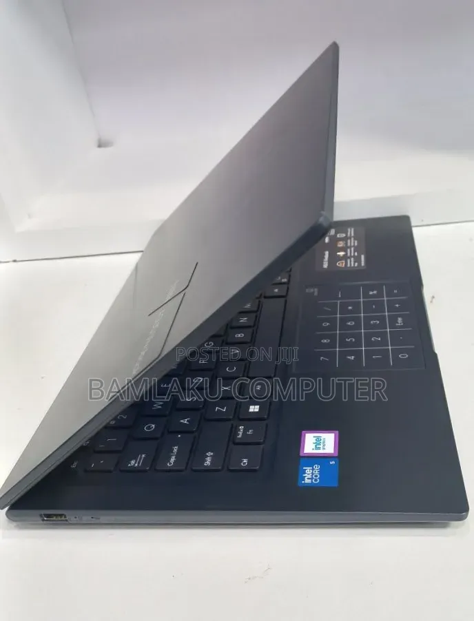 New Laptop Asus VivoBook 15 X505BA 16GB Intel Core 5 SSD 512GB