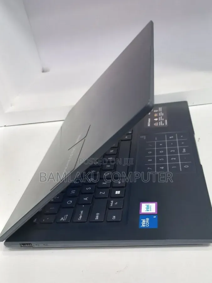 New Laptop Asus VivoBook 15 X505BA 16GB Intel Core 5 SSD 512GB