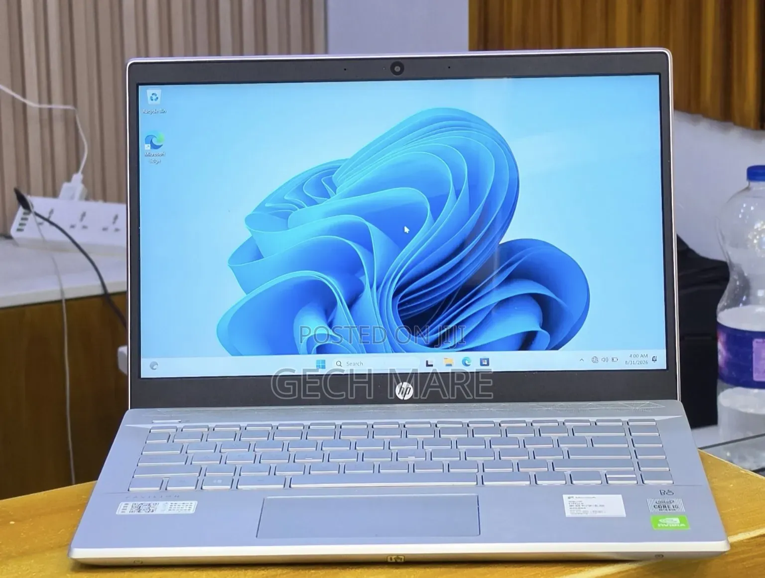 New Laptop HP Pavilion 15 8GB Intel Core i5 SSD 512GB