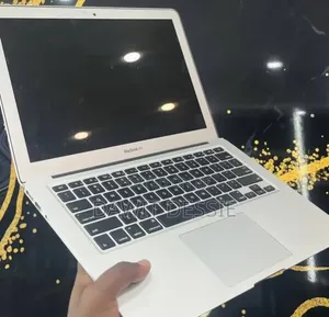 New Laptop Apple MacBook Air 2017 8GB Intel Core i5 SSD 128GB