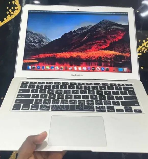 New Laptop Apple MacBook Air 2017 8GB Intel Core i5 SSD 128GB