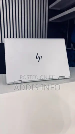 Laptop HP Elite x360 830 G10 8GB Intel Core i7 SSD 512GB