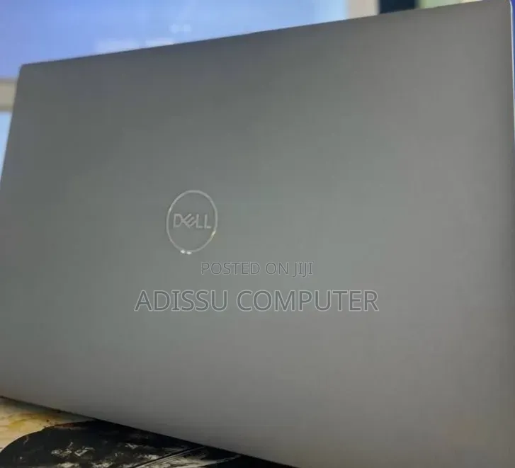 New Laptop Dell Precision 5540 4GB Intel Core i7 SSD 512GB