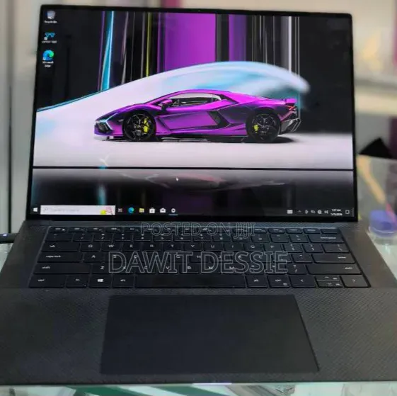 New Laptop Dell XPS 17 9700 16GB Intel Core i7 SSD 512GB