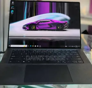 New Laptop Dell XPS 17 9700 16GB Intel Core i7 SSD 512GB