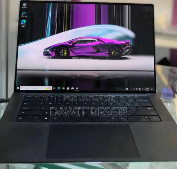 New Laptop Dell XPS 17 9700 16GB Intel Core i7 SSD 512GB