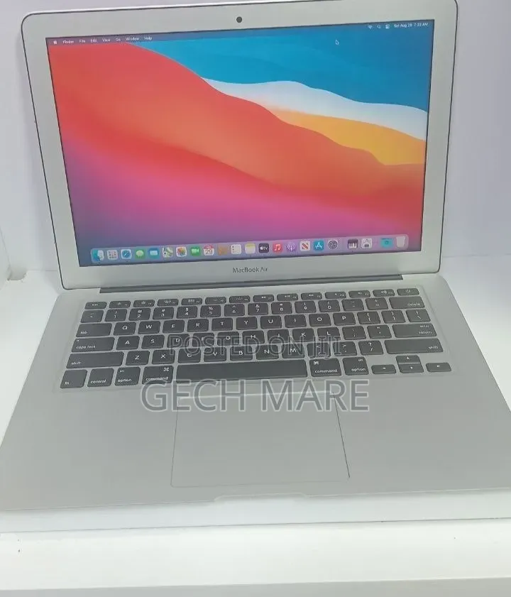 New Laptop Apple MacBook Air 2017 8GB Intel Core i5 SSD 128GB