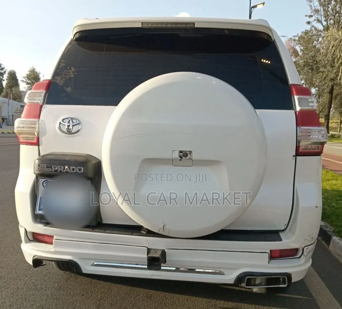 Toyota Land Cruiser Prado 2011 White