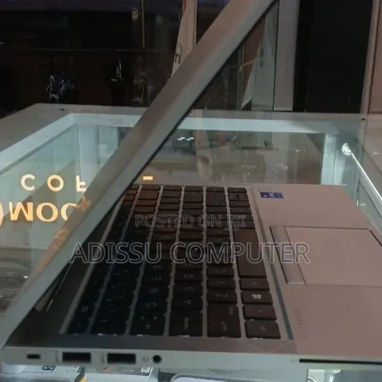 New Laptop HP EliteBook 840 G8 16GB Intel Core i7 SSD 512GB