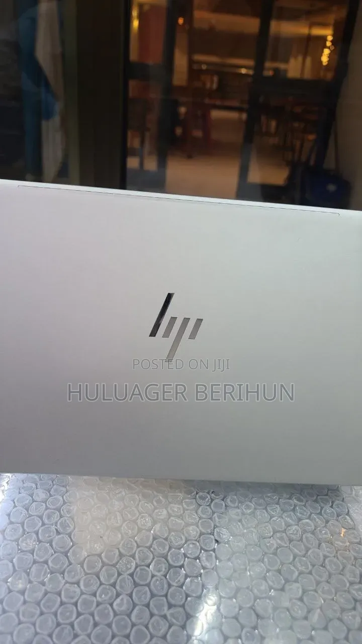 New Laptop HP EliteBook 830 G9 16GB Intel Core i5 SSD 512GB