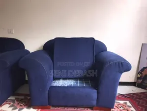 ውብ የሰማያዊ ሶፋ ስብስብ – 4 ክፍል | በጥሩ ሁኔታ