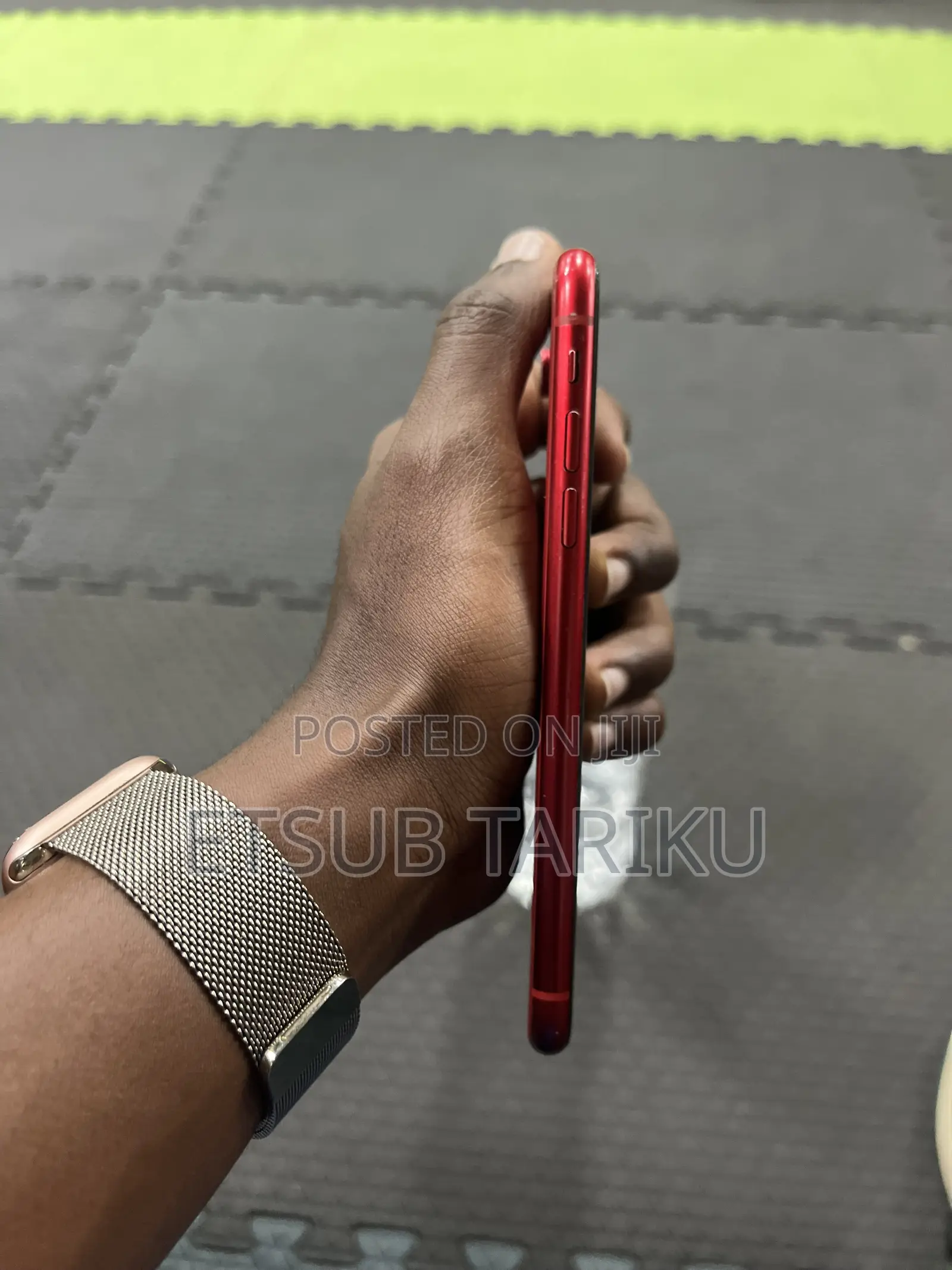 Apple iPhone XR 64 GB Red
