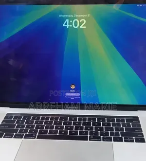New Laptop Apple MacBook 2018 16GB Intel Core i7 SSD 256GB