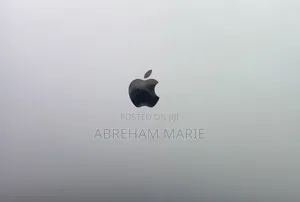 New Laptop Apple MacBook 2018 16GB Intel Core i7 SSD 256GB