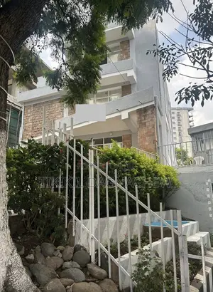 Furnished 20bdrm House in Kirkos for rent