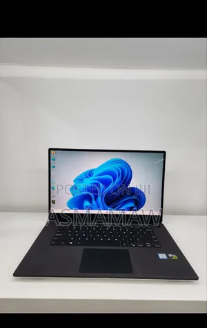 New Laptop Dell XPS 15 16GB Intel Core i7 SSD 512GB