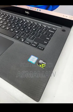 New Laptop Dell XPS 15 16GB Intel Core i7 SSD 512GB
