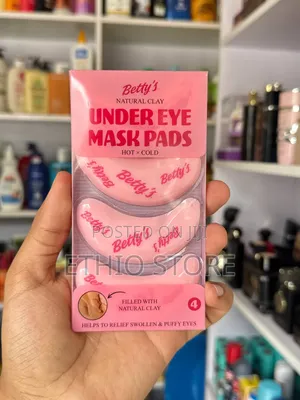 Betty's Natural Clay Under Eye Mask Pads