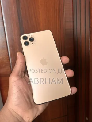 New Apple iPhone 11 Pro Max 256 GB Gold