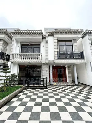 Furnished 6bdrm House in ሀያት ባንክ 20ሚ አለበት, Bole for sale