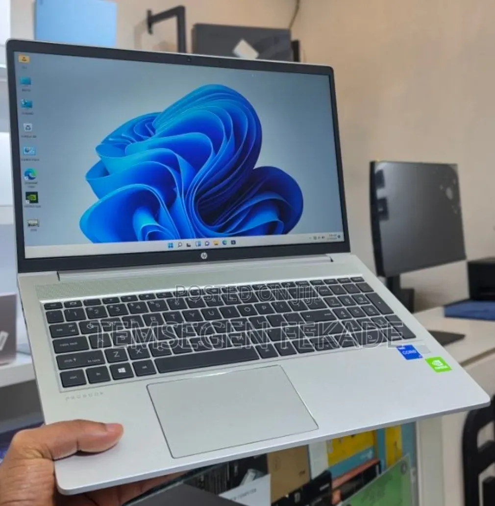 New Laptop HP ProBook 450 G8 16GB Intel Core i7 SSD 512GB