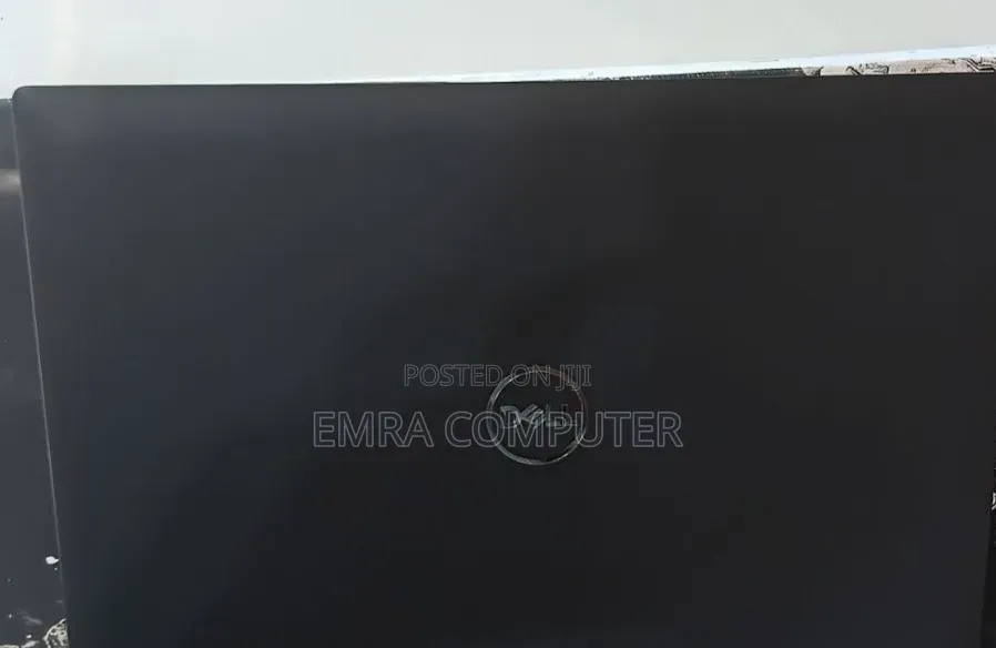 New Laptop Dell 16GB Intel Core i7 SSD 512GB