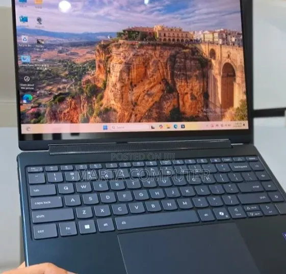 New Laptop Lenovo Yoga 9 16GB Intel Core Ultra 7 SSD 1T