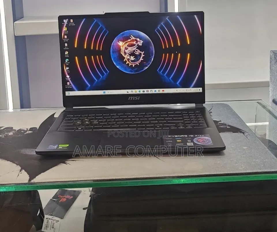 New Laptop MSI Cyborg 15 16GB Intel Core i7 SSD 1T
