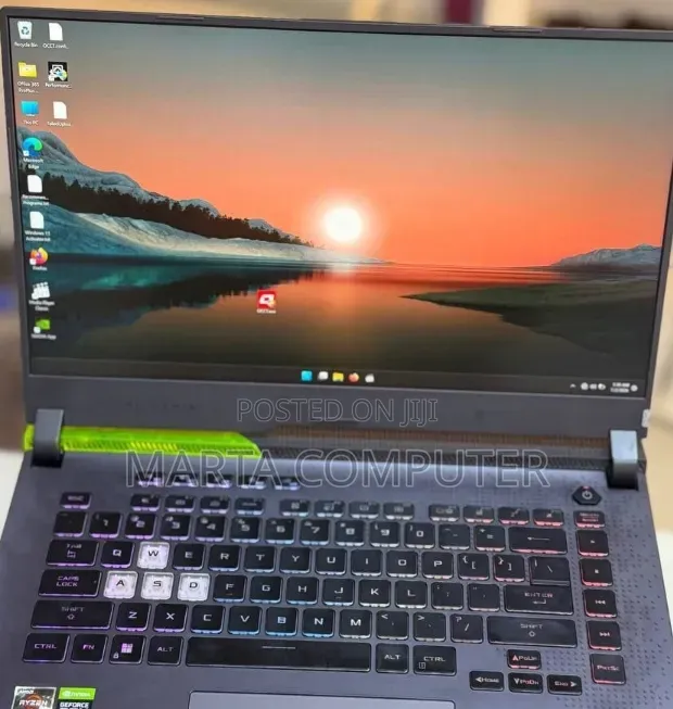 New Laptop Asus ROG Strix G15 16GB AMD Ryzen 9 SSD 512GB