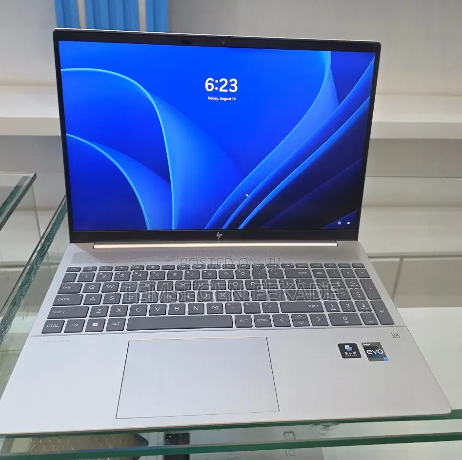 New Laptop HP Pavilion 14 16GB Intel Core i7 SSD 1T