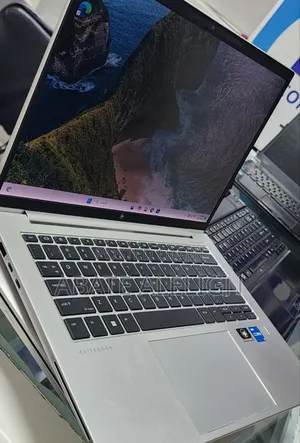 New Laptop HP EliteBook 840 G9 16GB Intel Core i5 SSD 512GB